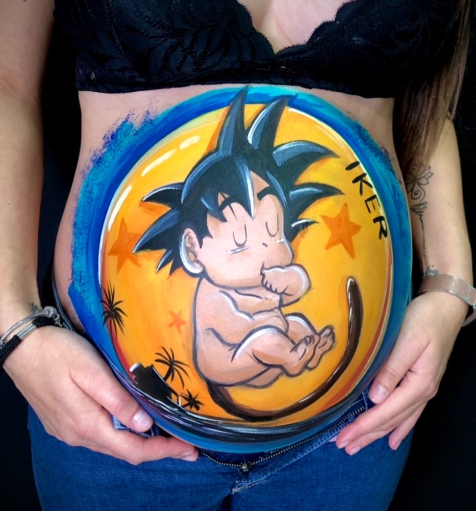 bellypainting madrid dibujo goku dragon ball en barriga de embarazada body art madrid realizado por la artista y coral leyva 